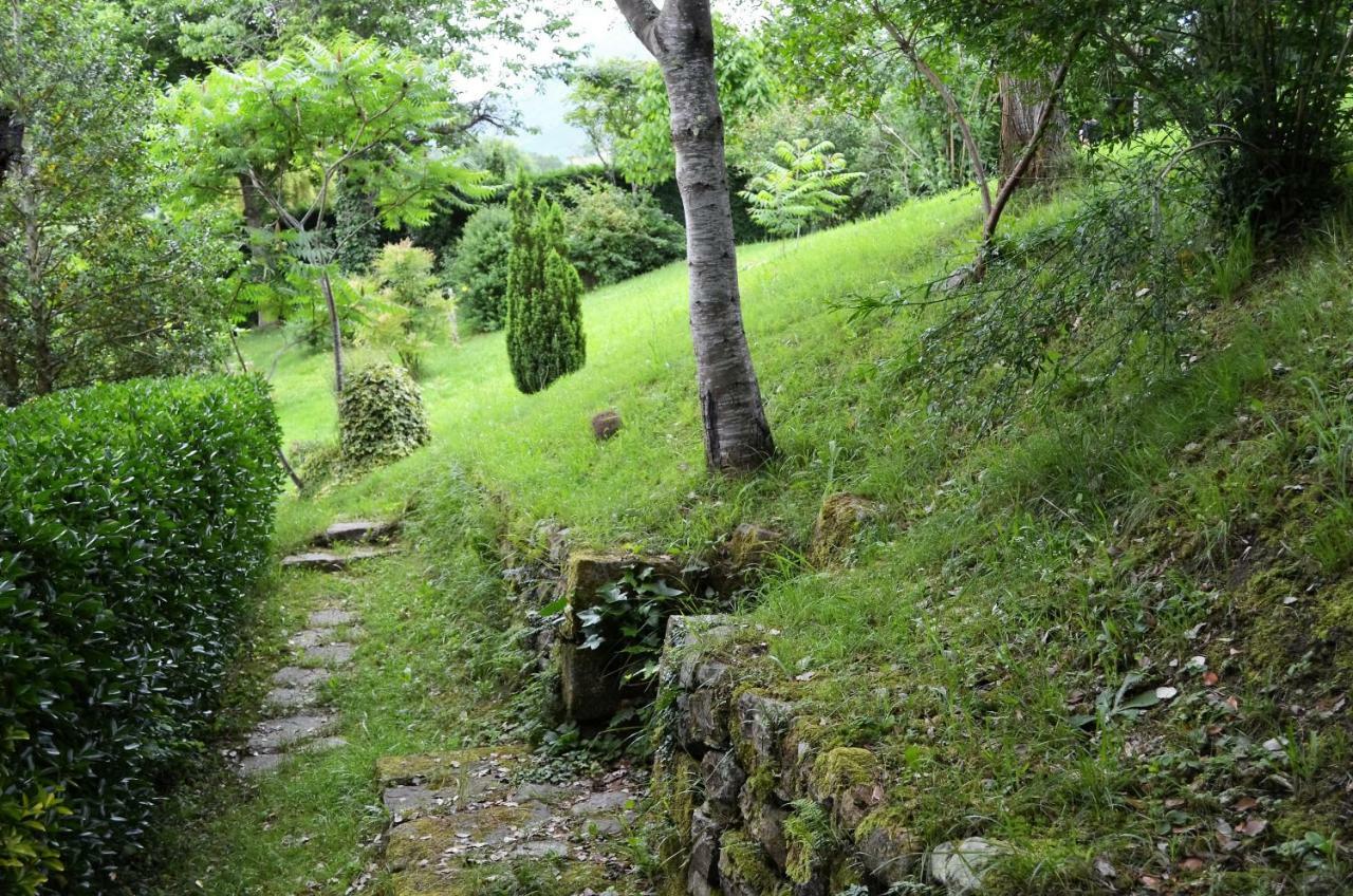 Onís Casa Rural El Bellucu מראה חיצוני תמונה